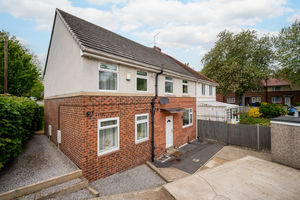 Raisen Hall Road Longley